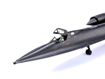 Lockheed Martin SR-71A Blackbird Aircraft #17974 "United States Air Force" 1/72 Diecast Model by Air Force 1